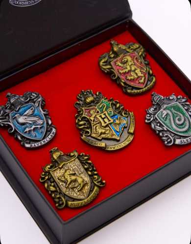 Значки факультетов Гарри поттер